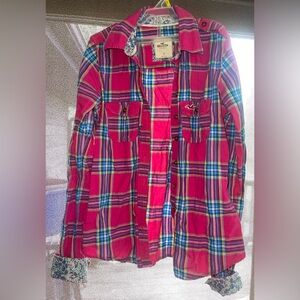 Small Hollister girls button down long sleeve shirt - great condition needs iron